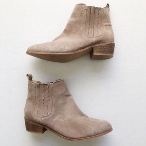 Steve Madden Nylie Chelsea Boot Tan 9 1/2